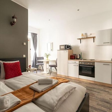 Chic Studio By City Center By Hm Wien Exteriör bild