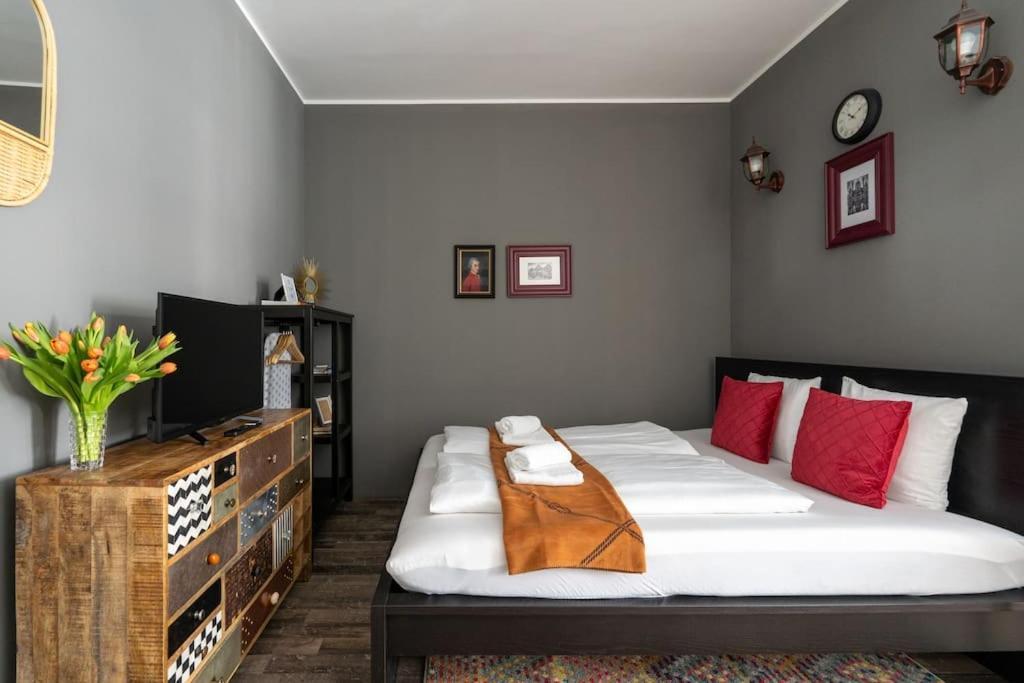 Chic Studio By City Center By Hm Wien Exteriör bild